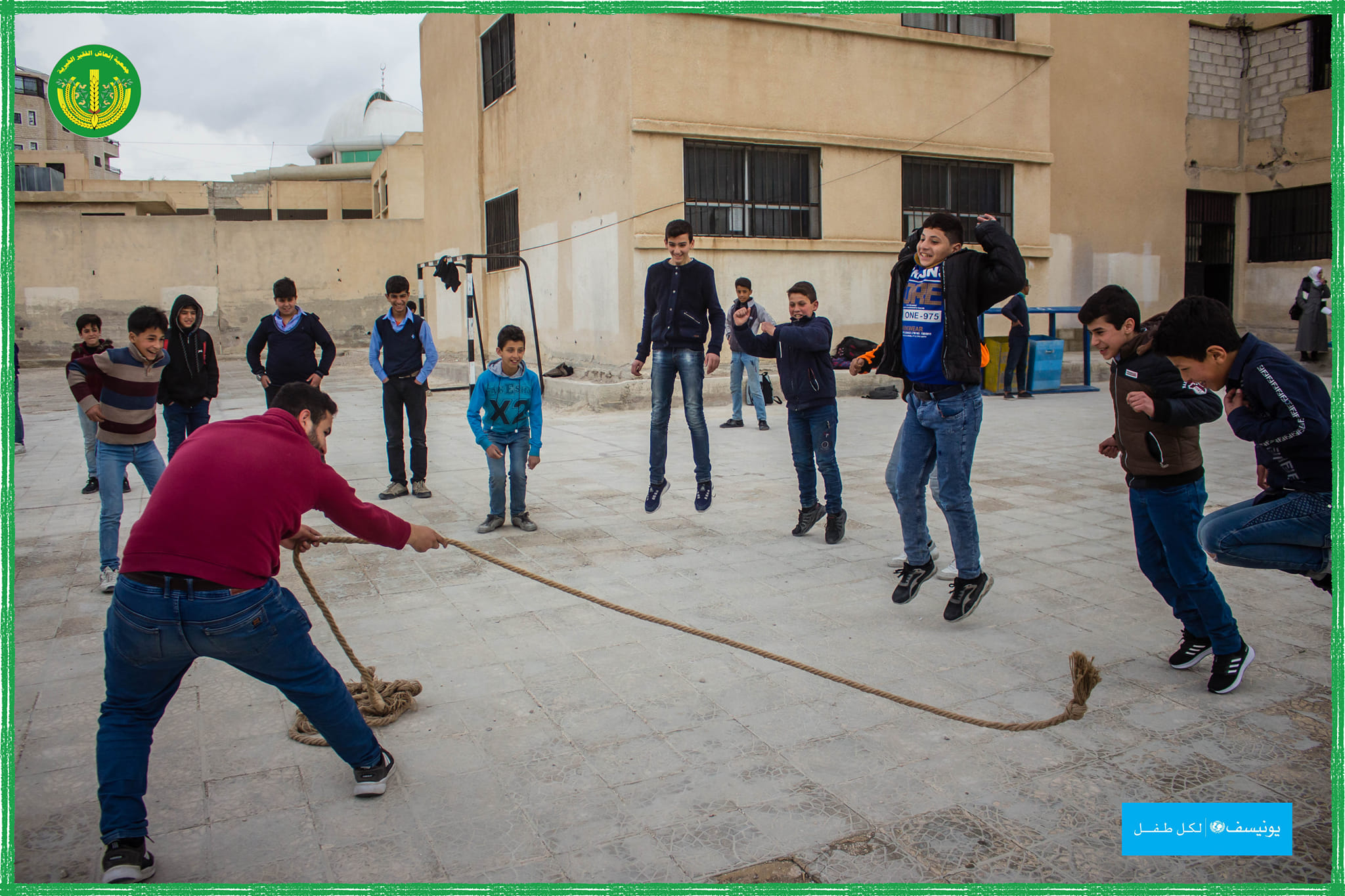 الأطفال قصة حلم وقصيدة أمل وخاطرة عذوبة 🥰💚.